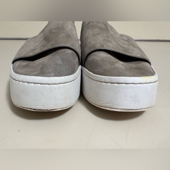 VINCE Women's Slip on Sneakers - Picture 11 of 11